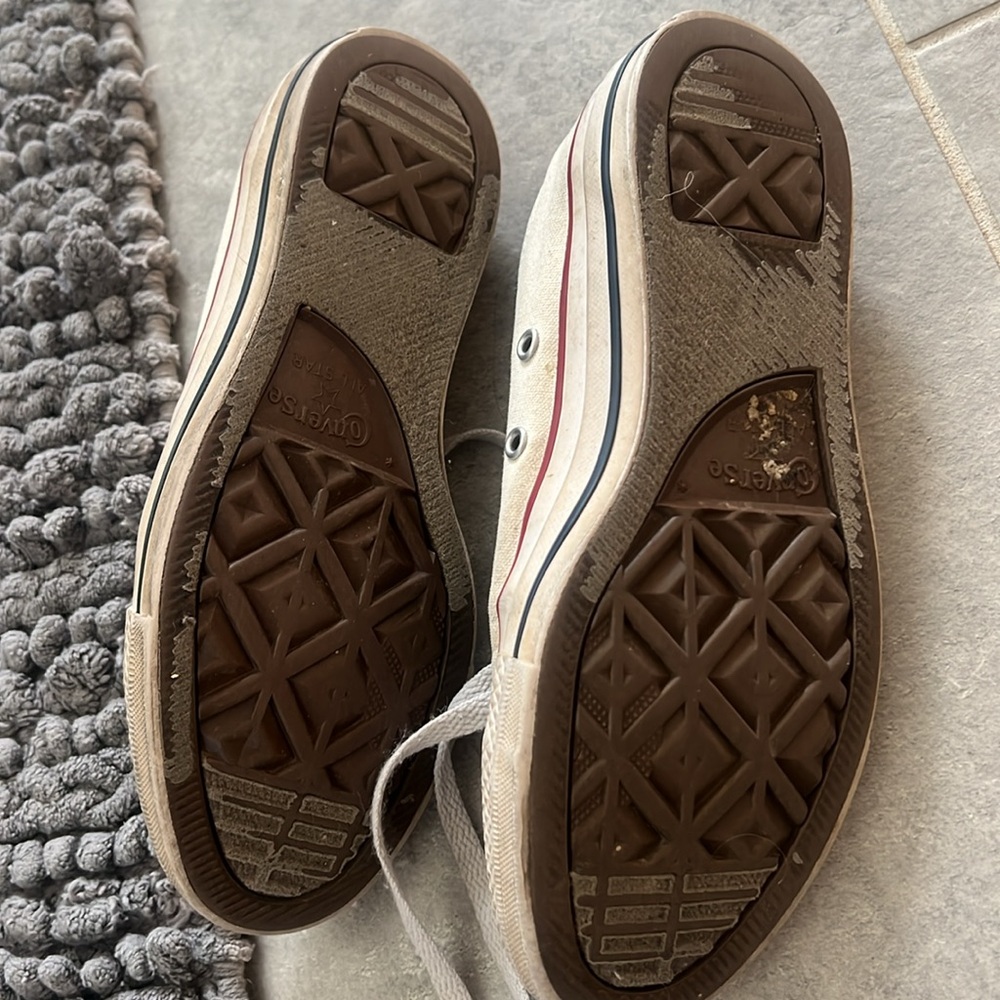 Converse - Picture 3 of 3